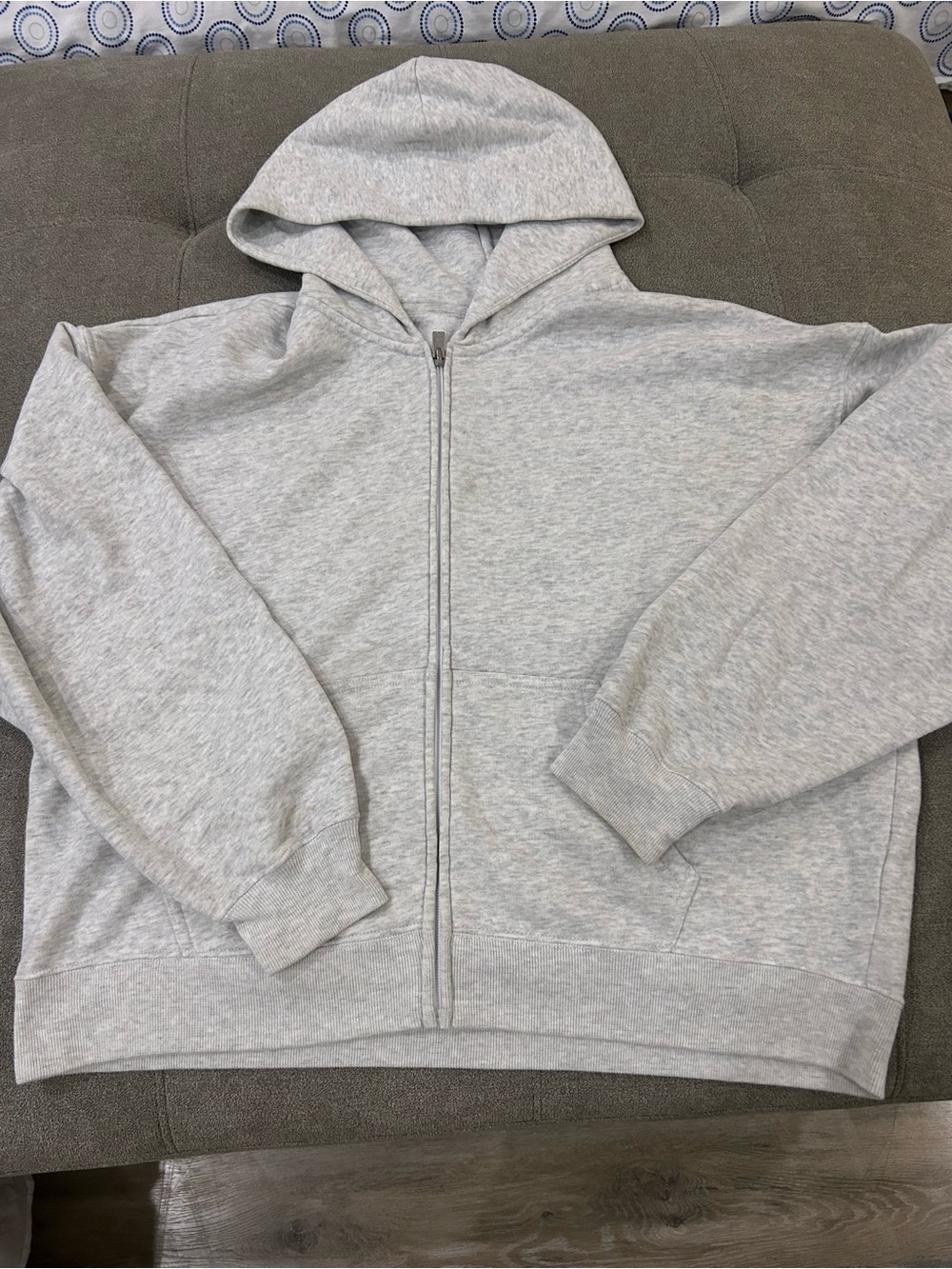 Hollister Heather Gray Full‑Zip Hooded Sweatshirt